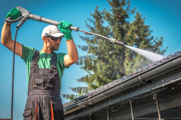 Gutter And Roof Cleaning